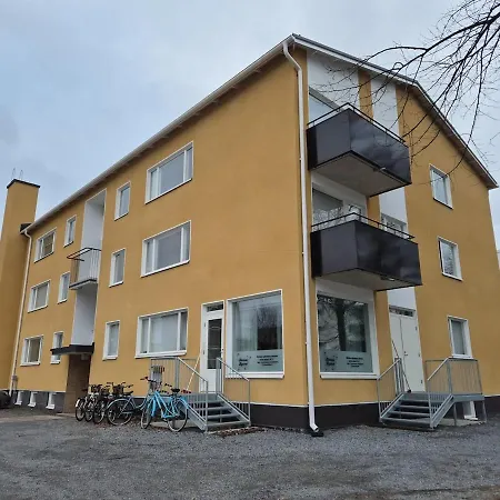 Keskustakaksio Lakeuden Risti Laehistoellae *